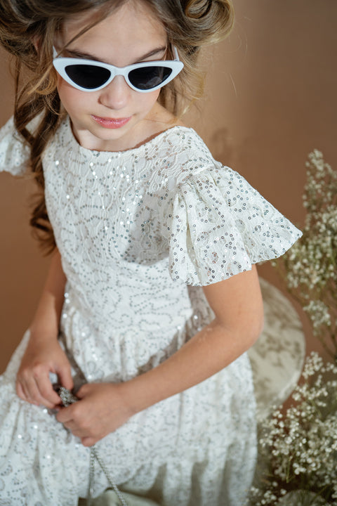Silver Stardust Lace Бяла дантелена рокля със сребристи пайети