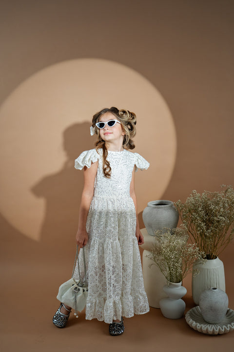 Silver Stardust Lace Бяла дантелена рокля със сребристи пайети