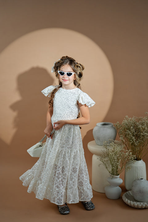 Silver Stardust Lace Бяла дантелена рокля със сребристи пайети