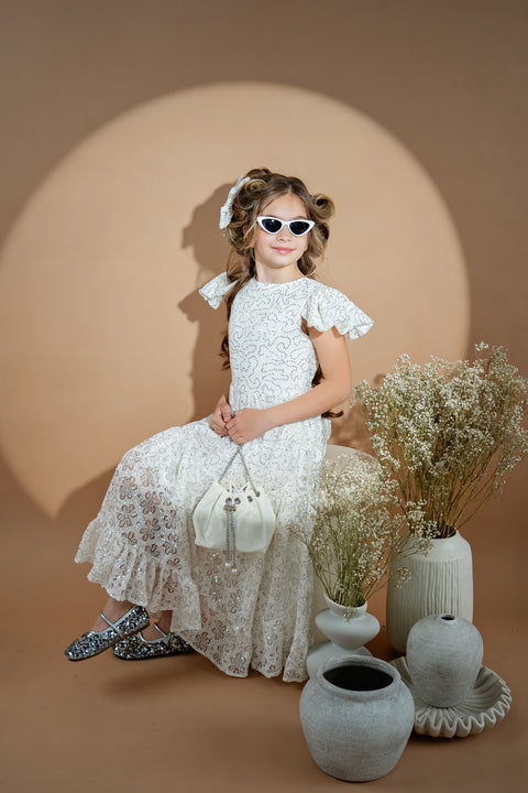 Silver Stardust Lace Бяла дантелена рокля със сребристи пайети