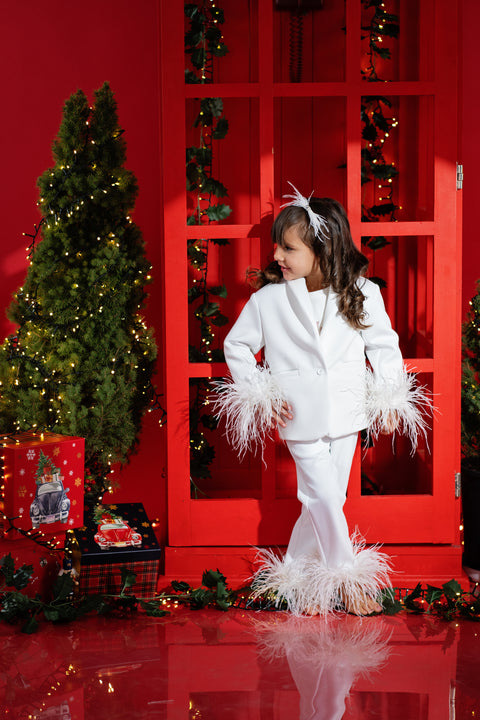 White Feather Elegance Сако с пера