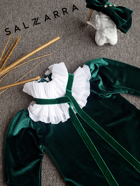 Emerald Grace Зелена рокля кадифе с якичка