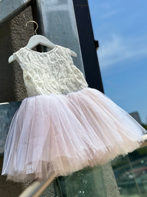 Blush Petal Dream Рокля с 3D плат и многопластов тюл