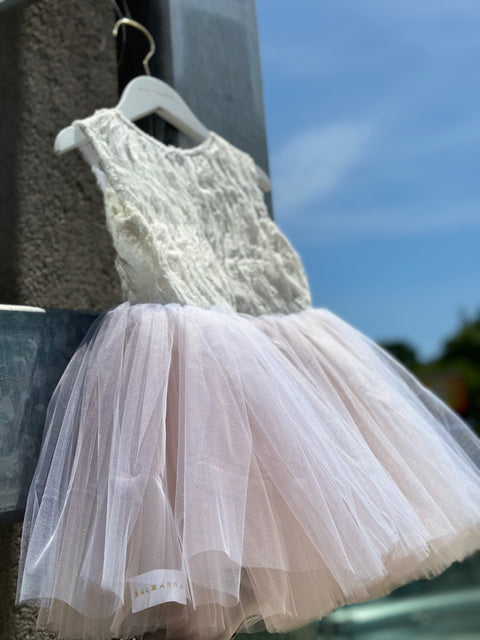 Blush Petal Dream Рокля с 3D плат и многопластов тюл