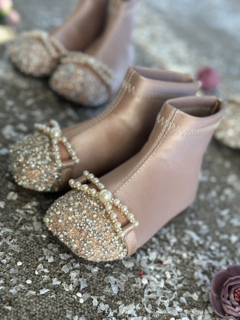 Pearl Whisper Boots Детски боти с брокат и перлена панделка