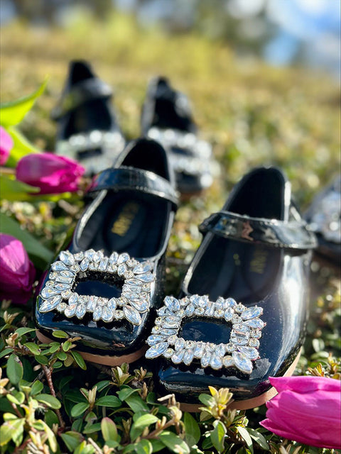 Mary Jane Shoes Обувки от лак с катарама