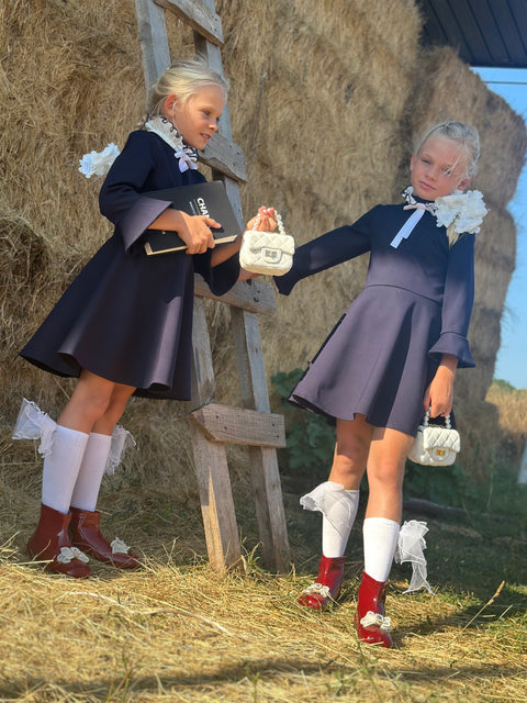 Royal Navy Elegance Navy blue dress with white collar