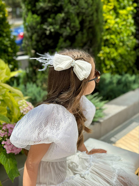 White Elegance Hair Clip