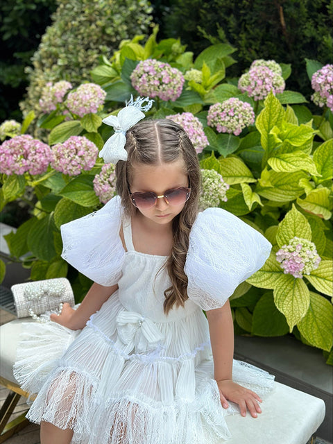 White Elegance Hair Clip