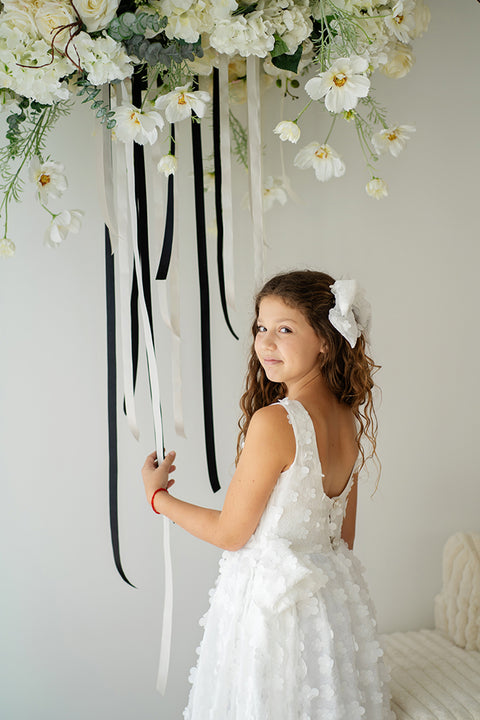 Almana Asymmetric dress with 3D flowers