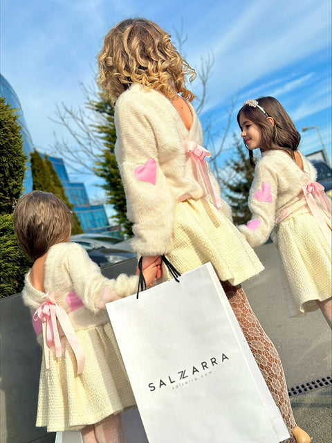 Pink Heart Пуловер от плетиво на розови сърца