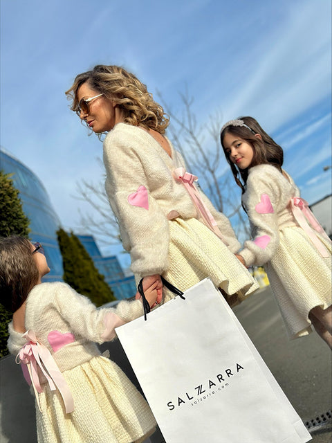 Pink Heart Пуловер от плетиво на розови сърца