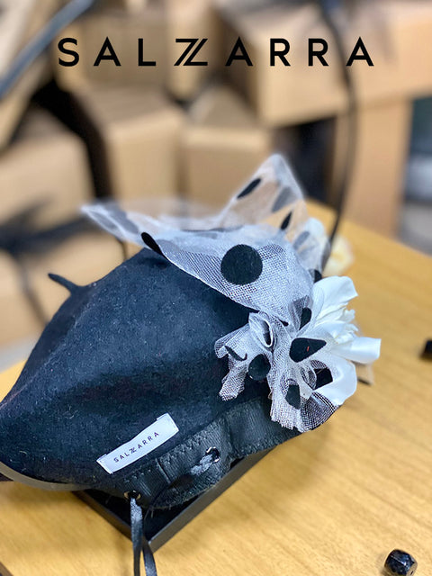 Artistic Muse in black Барета в черно