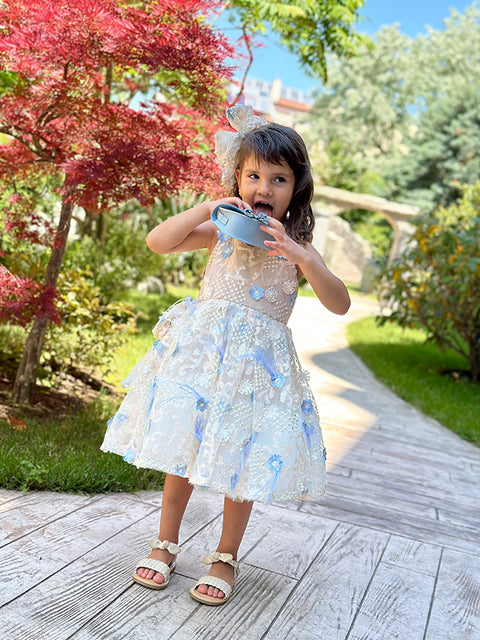 Fiore Azzurro Dress made of luxurious mesh with embroidered flowers