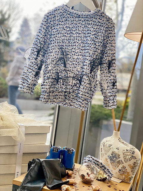 Blue Mirage Sweater Детски пуловер от букле с пера в синьо и екрю