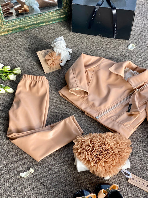 Nude Chic Faux Leather Leggings in Nude