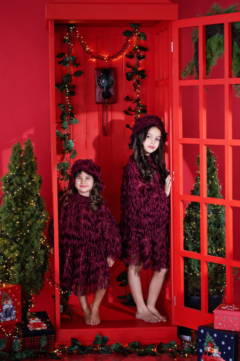Burgundy Glow Beret Детска шапка с ресни и пайети в бордо