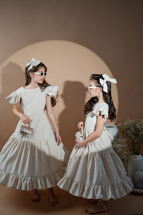 Nude Elegance памучна рокля в цвят nude