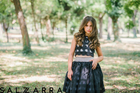 Girl in Black Пола