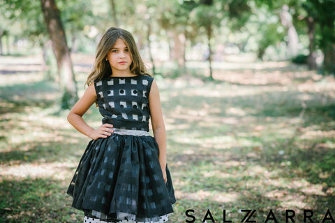 Girl in Black Пола