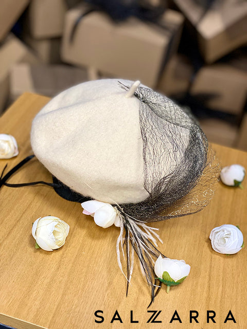 Artistic Muse in Ivory Барета в Ivory