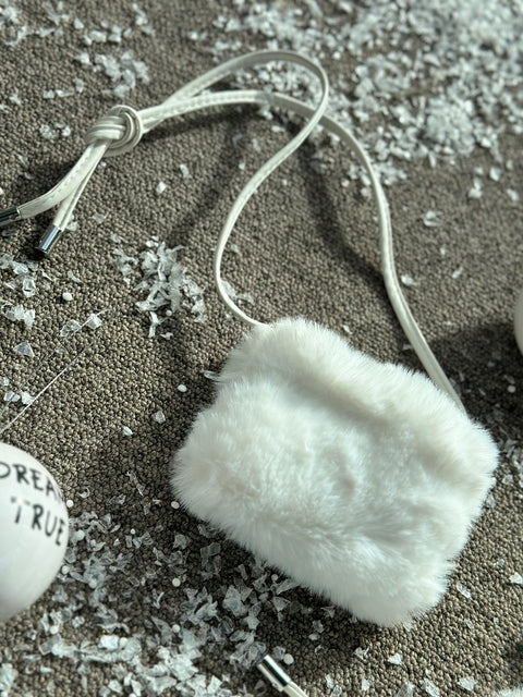 Fluffy Charm White & Caramel Fluffy bag