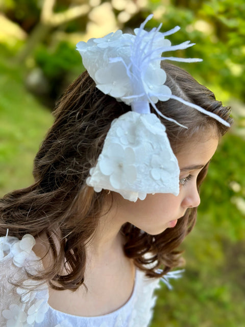 White Daisy Whisper Hair Accessory
