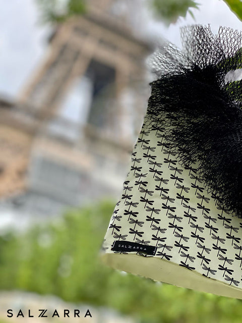 Dragonfly Charm Сатенен бял топ с принт