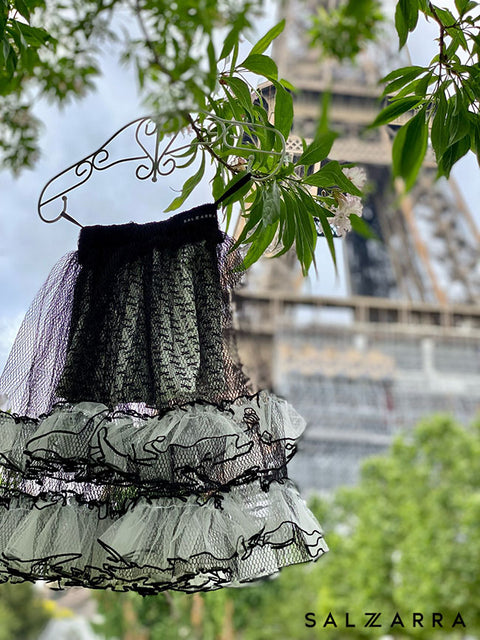 Dragonfly Charm Сатенен бял топ с принт