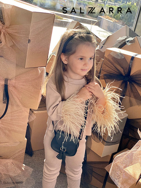 Nude Feather Блуза и клин в nude с пера