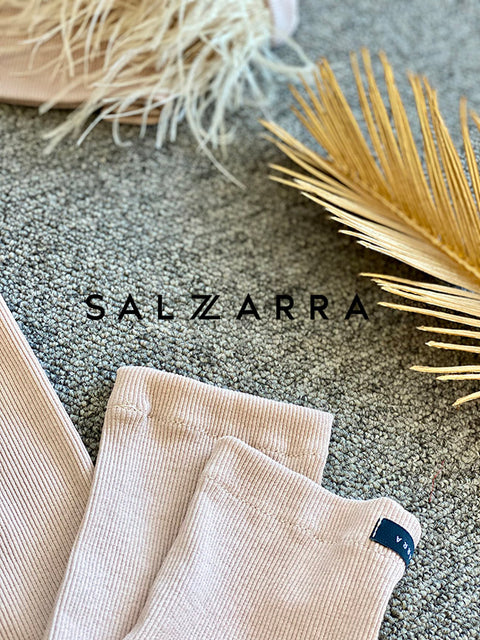 Nude Feather Блуза и клин в nude с пера