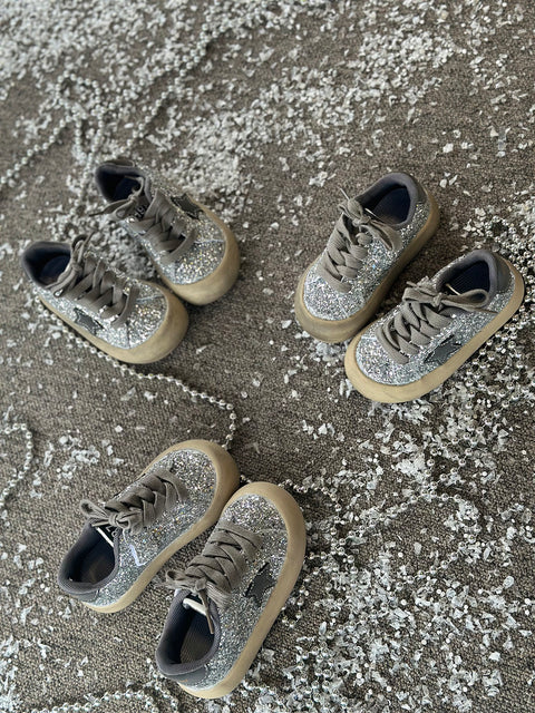 Starlight Sneakers Кецове в сребристо