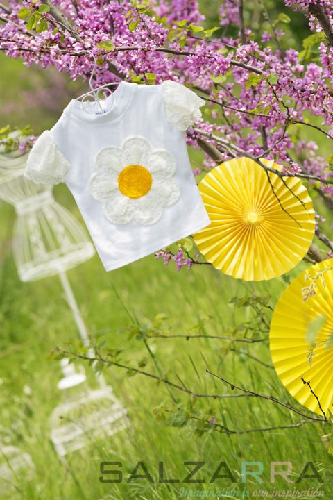 Daisy Charm Top Детски топ с цвете