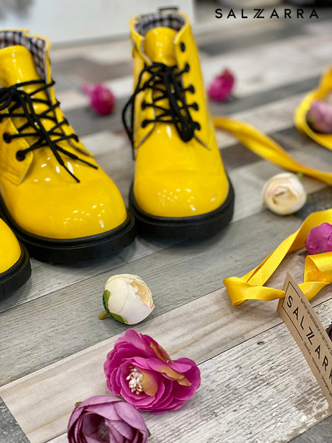 Sunny Glow Boots Боти в жълто