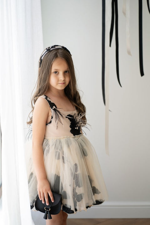Champagne Petals Headband Диадема в цвят nude с флорален релеф