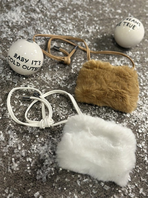 Fluffy Charm White & Caramel Пухкава чантичка