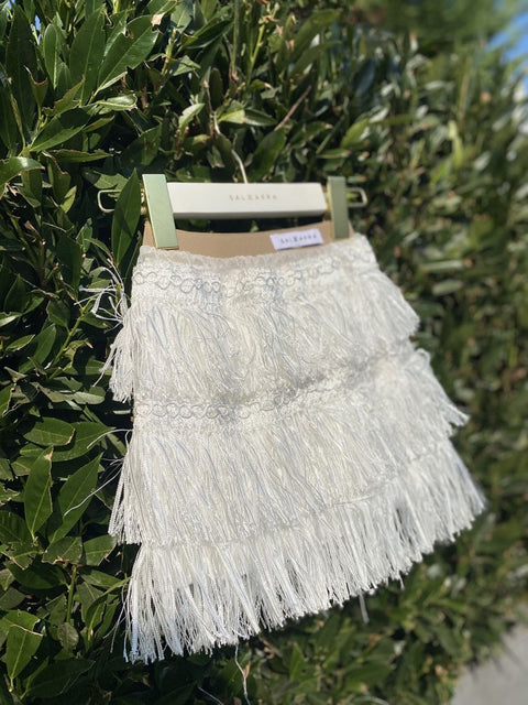 Fringe Breeze Бяла пола от мрежа с ресни