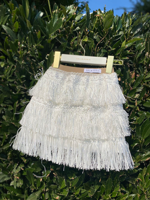 Fringe Breeze Бяла пола от мрежа с ресни