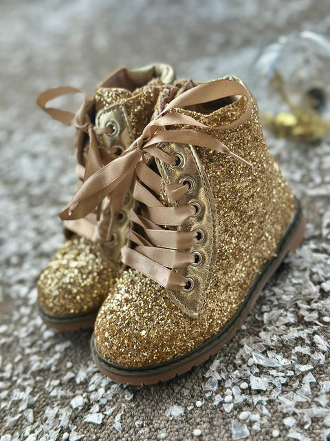 Shine in gold boots with gold glitter