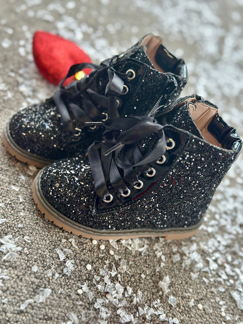 Shine Boots in black Children's boots with brocade shine in black
