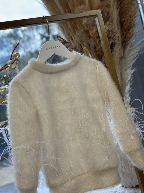 Feather Glow Sweater Елегантен пуловер с пера