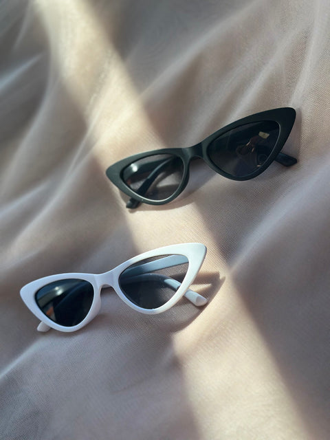 Midnight &amp; Ivory Cat-Eye Sunglasses – Kids' sunglasses in black and white cat-eye