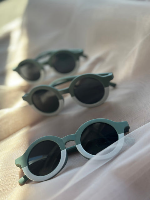 Ocean Roundie Sunglasses Kids' Round Sunglasses in Green and White