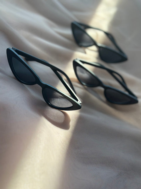 Midnight &amp; Ivory Cat-Eye Sunglasses – Kids' sunglasses in black and white cat-eye