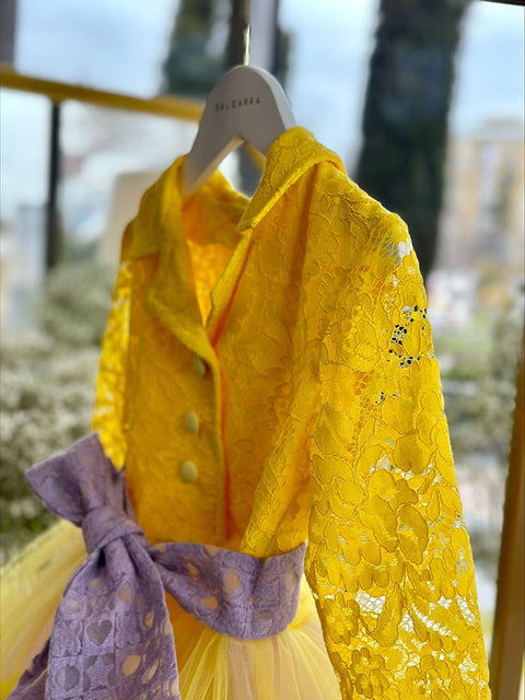 Girasole Charm Φόρεμα σε κίτρινο χρώμα με τούλι και δαντέλα
